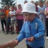 Po súťažiach dostávali deti malé odmeny